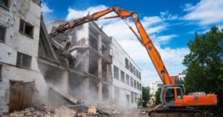 Промышленный демонтаж зданий Верхний Уфалей, цена от 2931 руб.