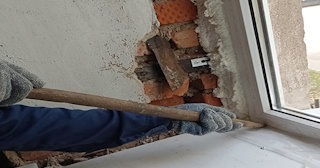 Демонтаж оконных откосов по выгодной цене от 515 руб. в Верхнем Уфалее - Сварной-Врф