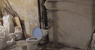 Демонтаж сантехкабины в панельном доме - цена от 1029 рублей | Сварной-Врф